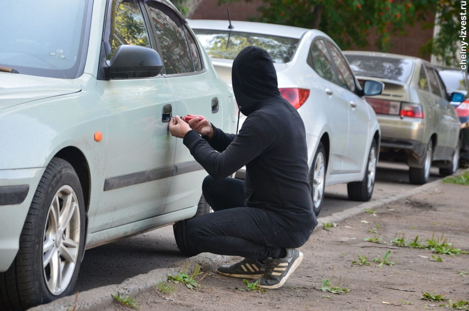Отделение Госавтоинспекции ОМВД России по Шипуновскому району разъясняет способы защиты автомобиля от преступных посягательств.