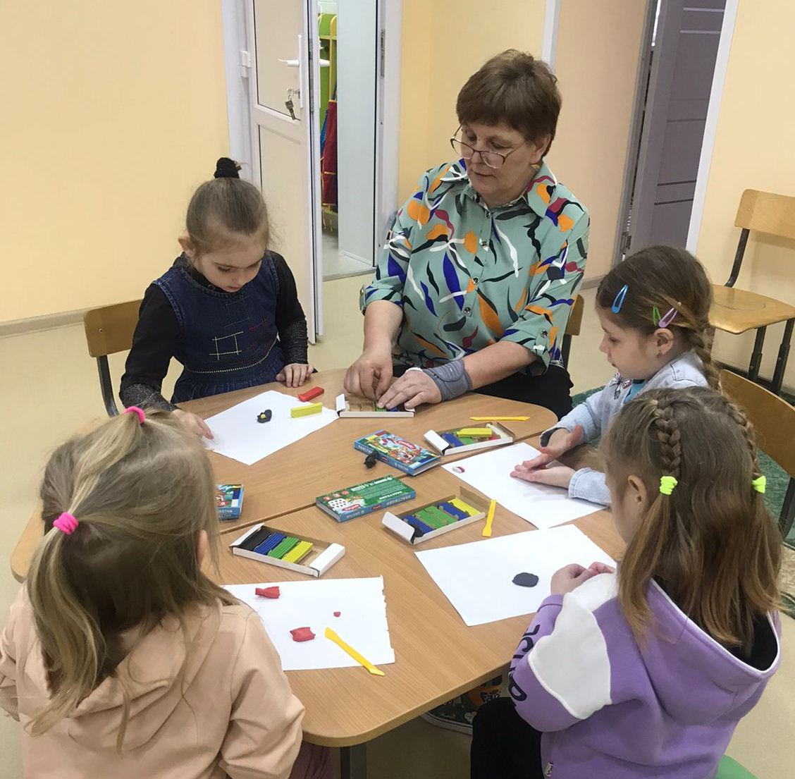 Группа дошкольного образования при Горьковской СОШ ждет малышей.